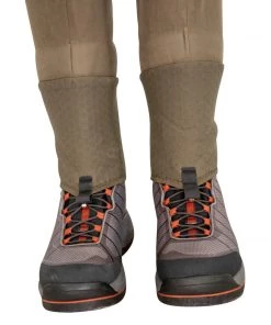 Wading Simms Men's Flyweight Stockingfoot Waders - Closeout